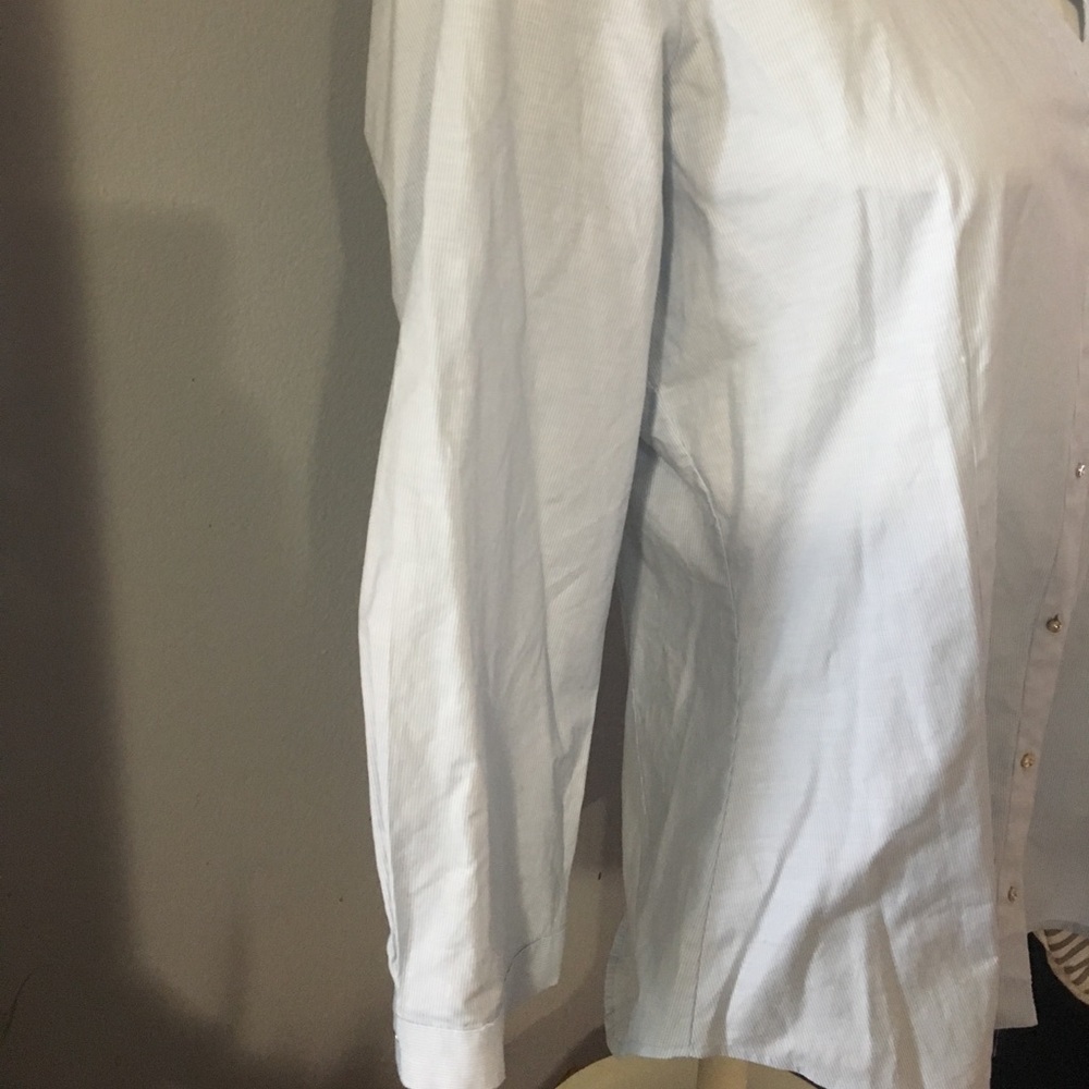 Zara Career Work Basic Blouse Size Medium - image 5